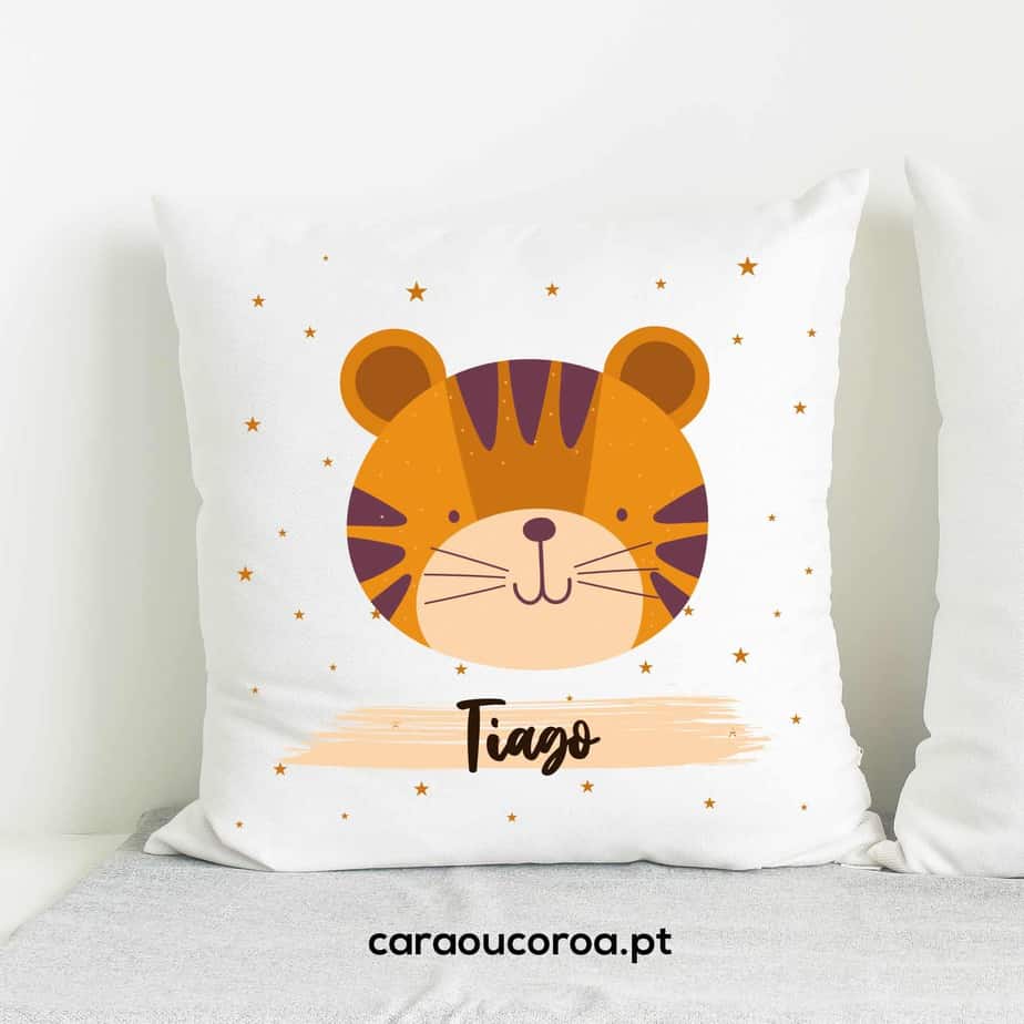 Almofada com Nome Baby Tiger - caraoucoroa.pt