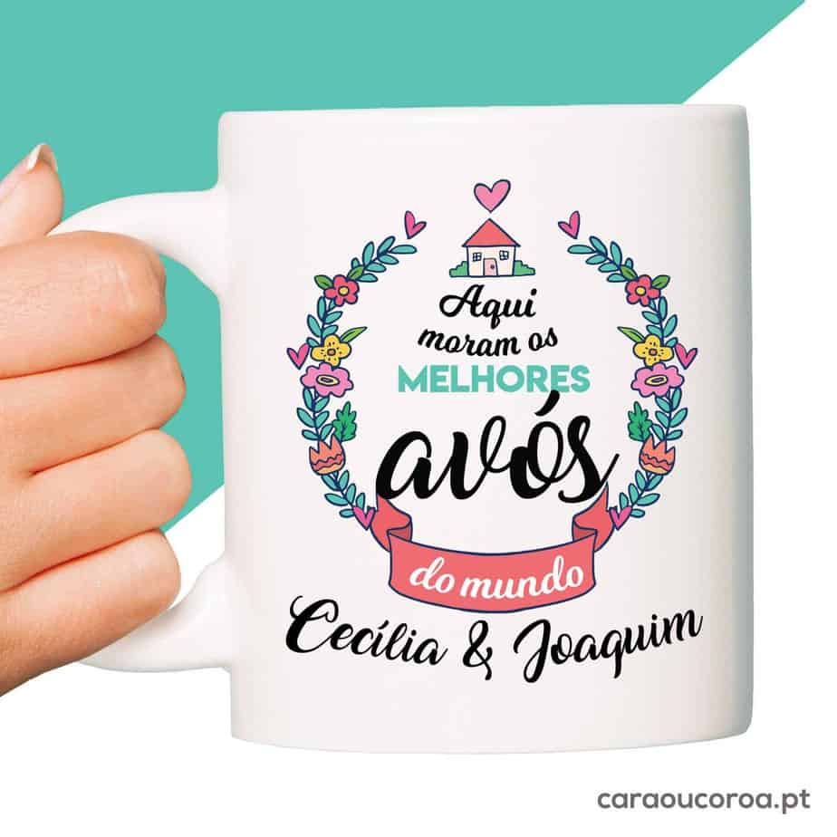 Caneca "Aqui Moram os Melhores Avós do Mundo" - caraoucoroa.pt