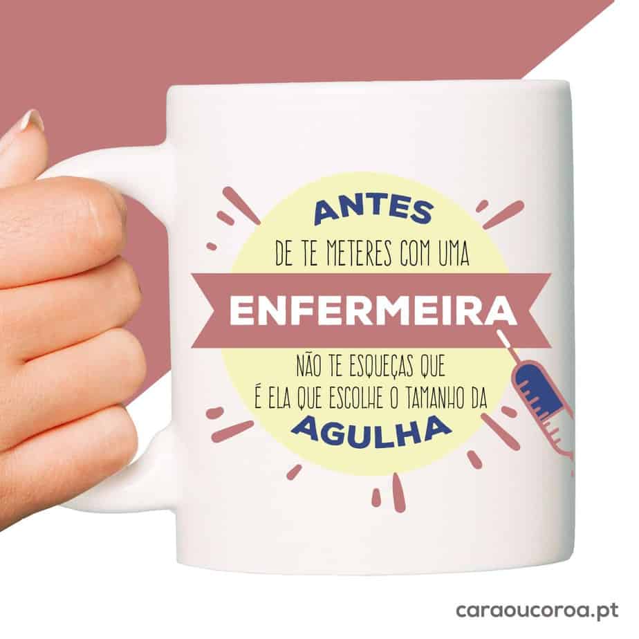 Caneca "Enfermeira/o & Agulhas" - caraoucoroa.pt